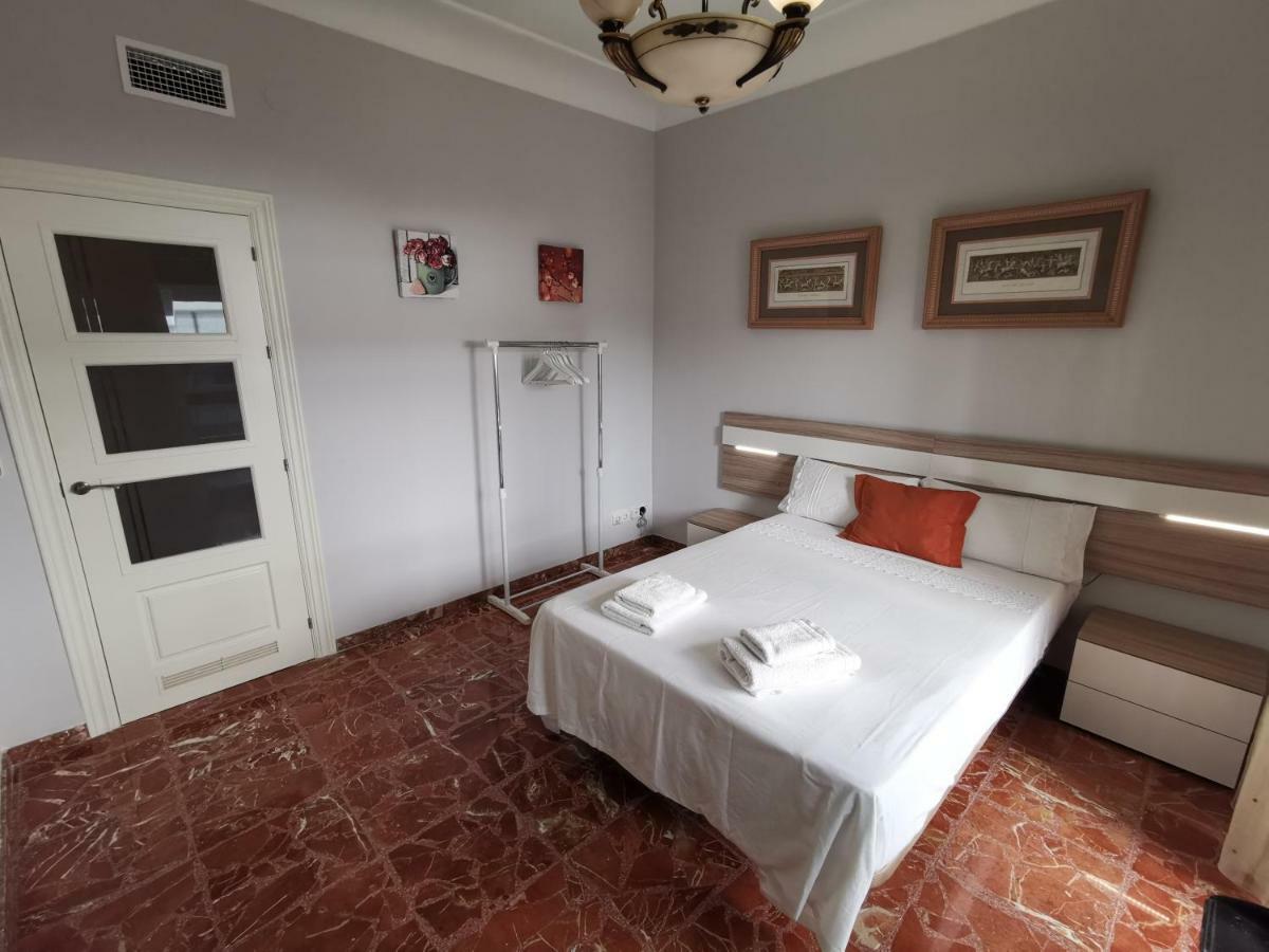 Piso Eduardo Lucena Apartment Кордоба Екстериор снимка